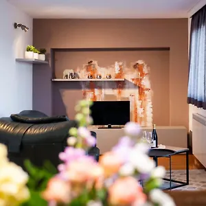 Cerin Apartment